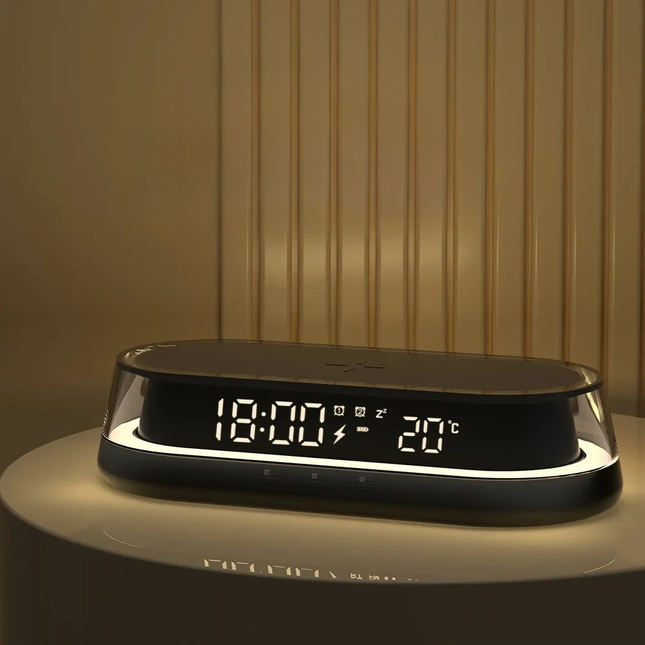 Budzik z ładowarką indukcyjną i lampką