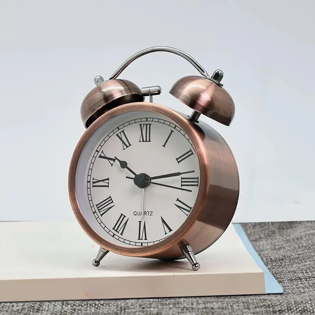 Stylowy budzik retro z motywem kwiatowym