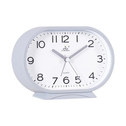 Owalny budzik analogowy w stylu retro