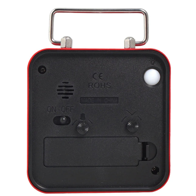 Mały kwadratowy budzik podróżny na baterie