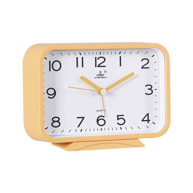 Prostokątny klasyczny budzik analogowy