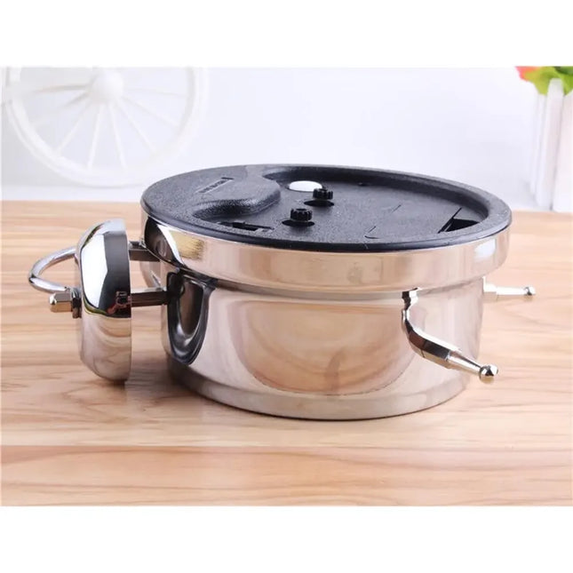 Mały budzik retro z dwoma dzwonkami