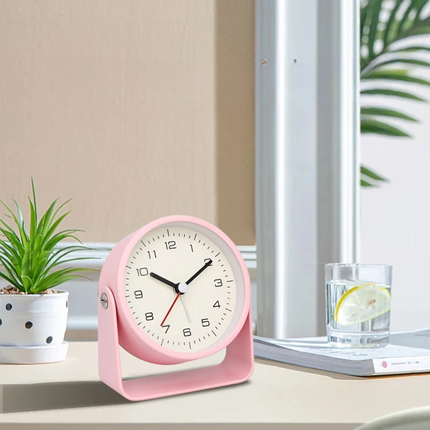 Cichy budzik analogowy bez tykania