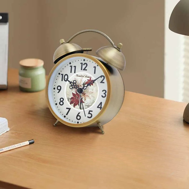 Mosiężny budzik retro z dzwonkami