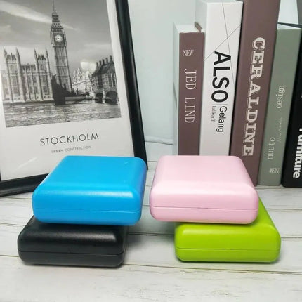 Mały składany budzik w stylu retro