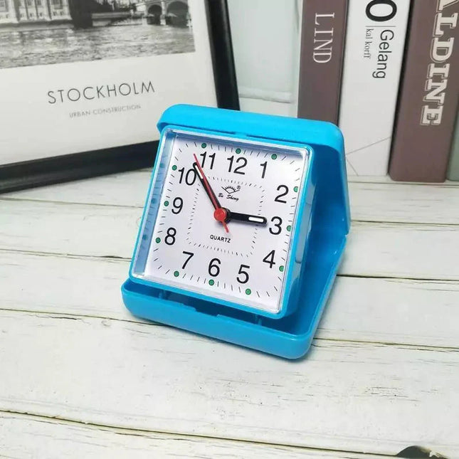 Mały składany budzik w stylu retro