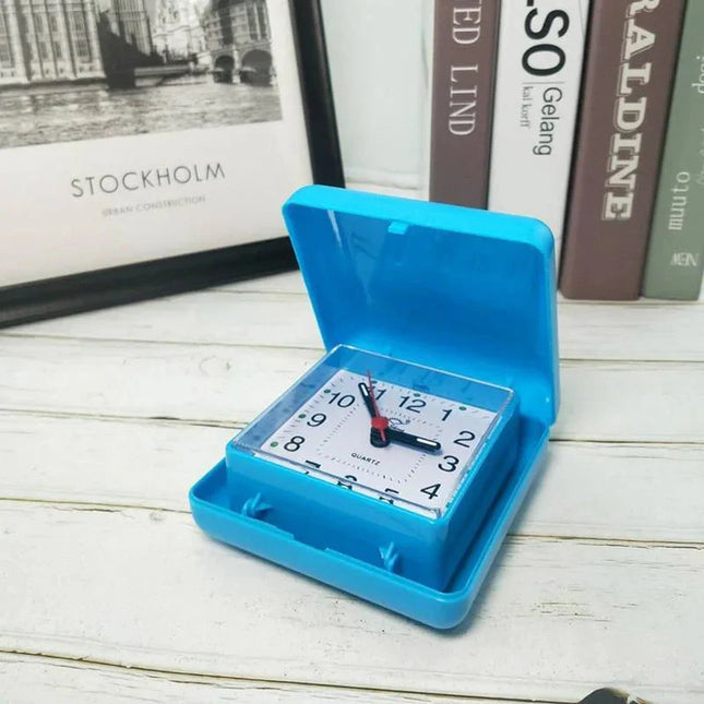 Mały składany budzik w stylu retro