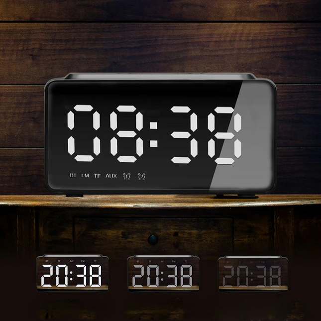 Radiobudzik z bezprzewodową ładowarką indukcyjną