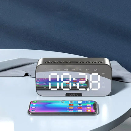 Radiobudzik z głośnikiem Bluetooth dla nastolatka