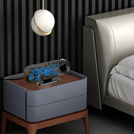 Budzik z projektorem i radiem chłopięcy