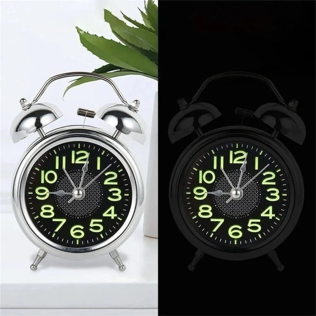 Głośny budzik retro ze świecącymi cyframi