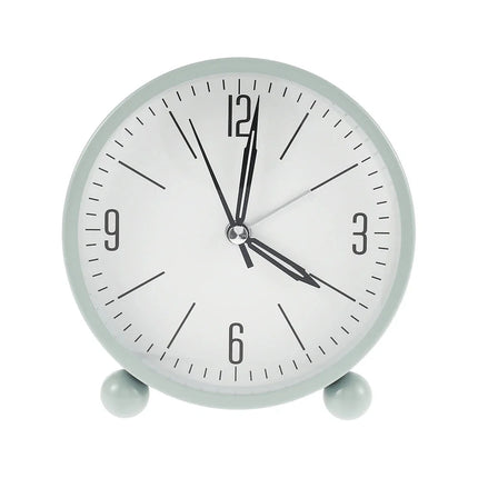 Klasyczny okrągły budzik analogowy
