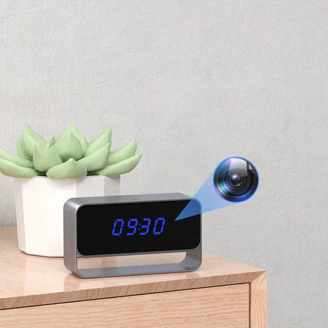 Zegar z ukrytą kamerą i noktowizją