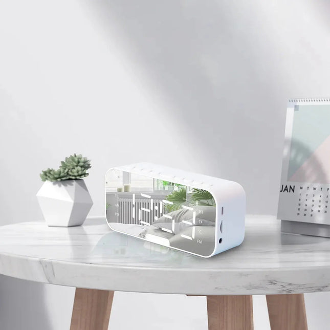 Budzik z głośnikiem Bluetooth i radiem