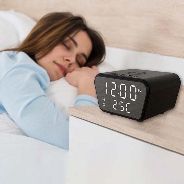 Budzik z ładowarką bezprzewodową Qi