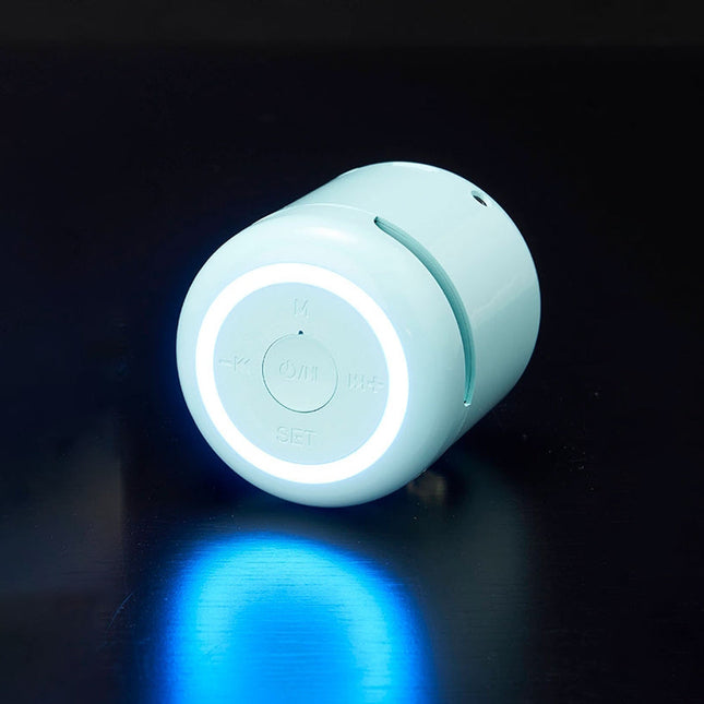 Mały budzik z głośnikiem Bluetooth