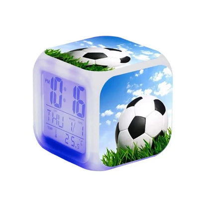Cyfrowy budzik kostka z motywem piłkarskim