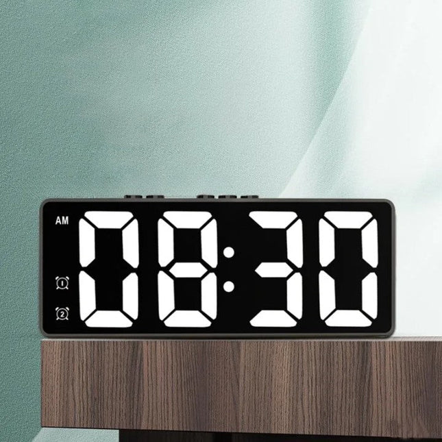 Lustrzany budzik LED na baterie