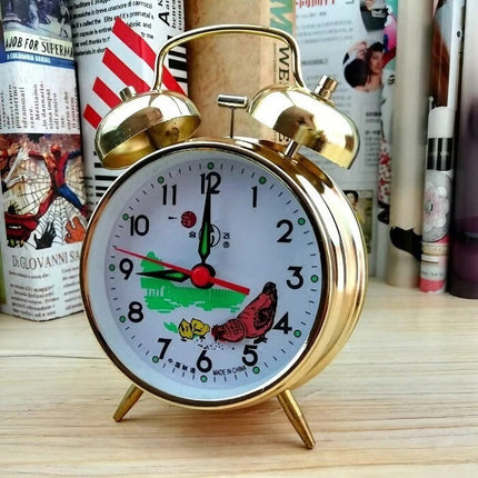 Głośny budzik mechaniczny z podwójnym dzwonkiem