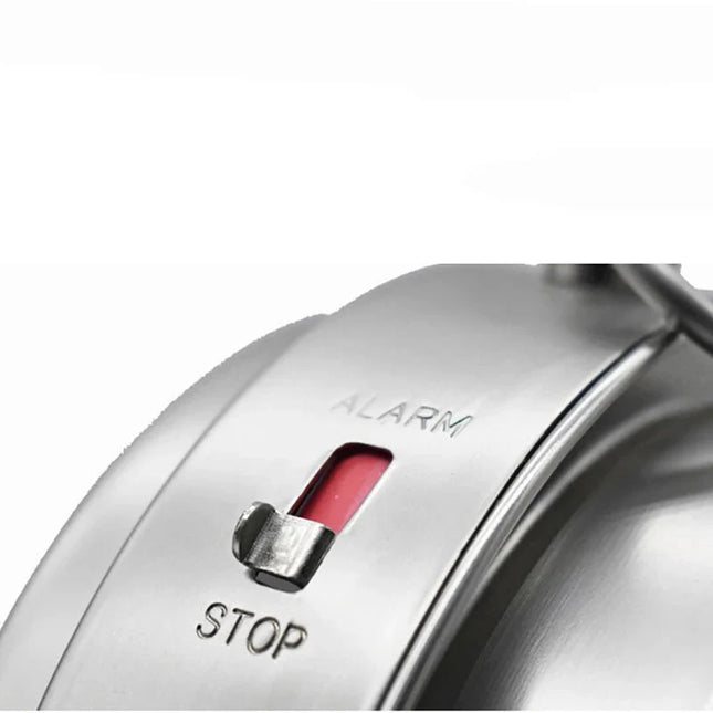 Mechaniczny budzik stołowy w stylu vintage