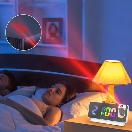 Budzik z projektorem i portem USB