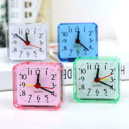 Łatwy w obsłudze mały budzik podróżny