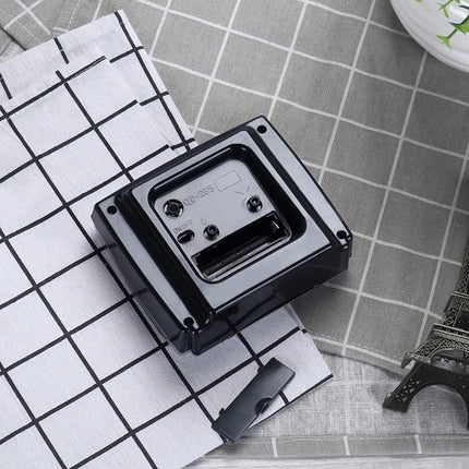 Czytelny budzik analogowy dla seniora