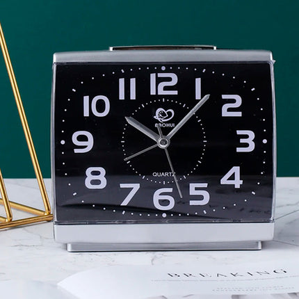 Czytelny budzik analogowy dla seniora