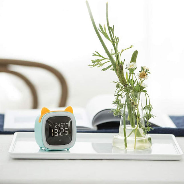 Budzik z lampką nocną kotek dla dzieci