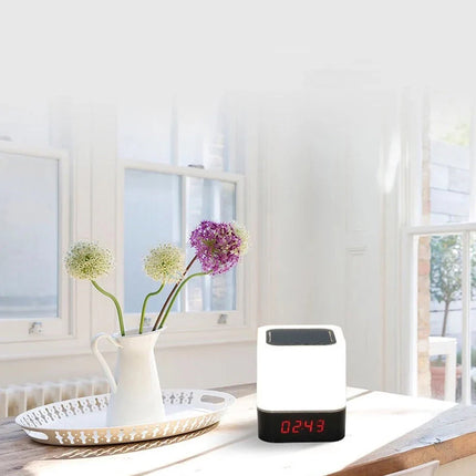 Budzik lampka nocna ze zmianą kolorów