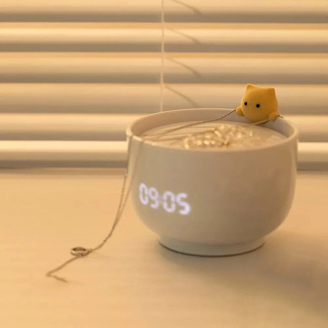 Budzik i lampka nocna w jednym