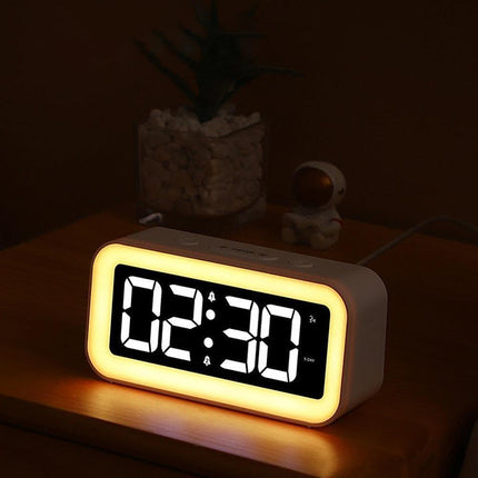 Cyfrowy budzik z podświetleniem RGB LED