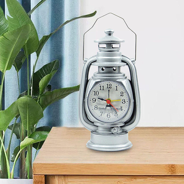 Budzik retro w kształcie lampy naftowej